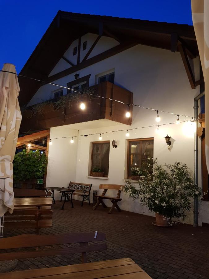 Balatonföldvár Sommer Panzio المظهر الخارجي الصورة