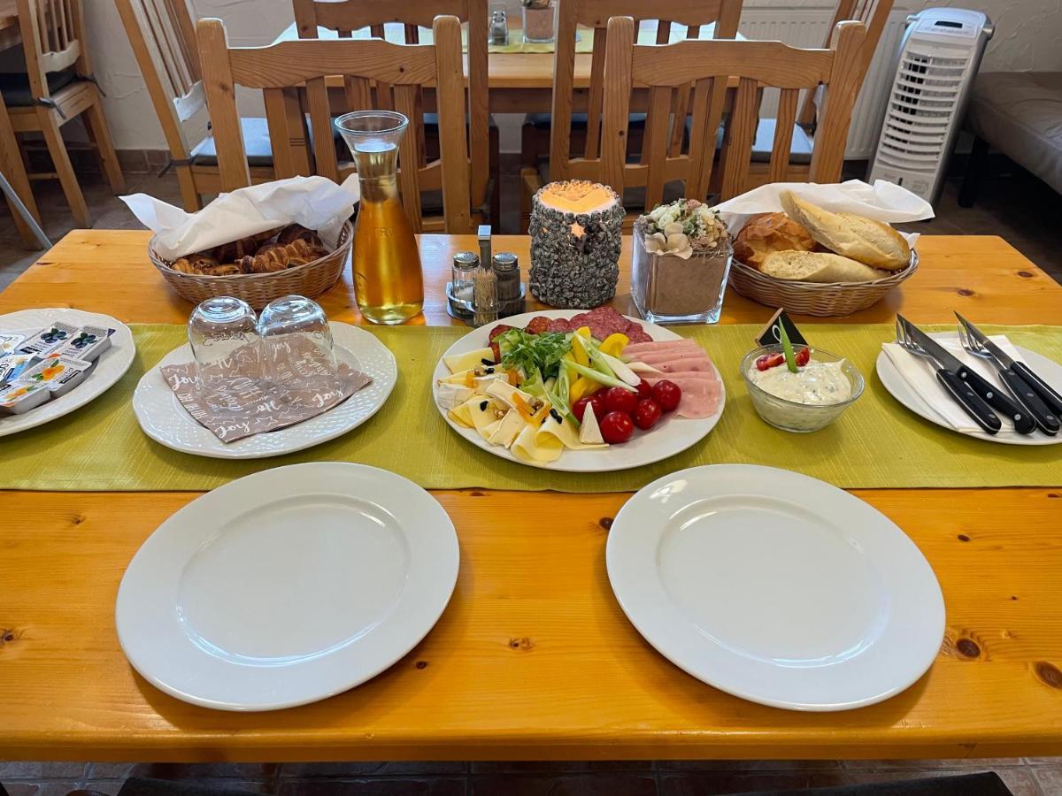 Balatonföldvár Sommer Panzio المظهر الخارجي الصورة