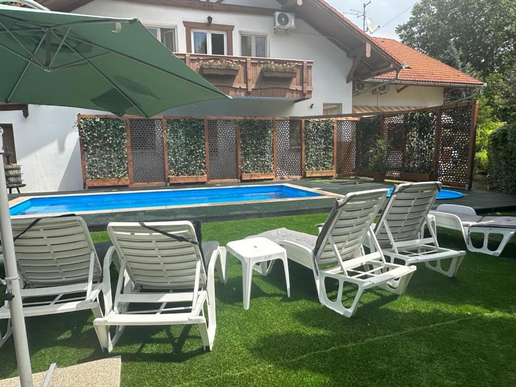 Balatonföldvár Sommer Panzio المظهر الخارجي الصورة